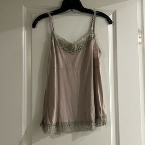 Elle Lace Trim Cami in Soft Gray